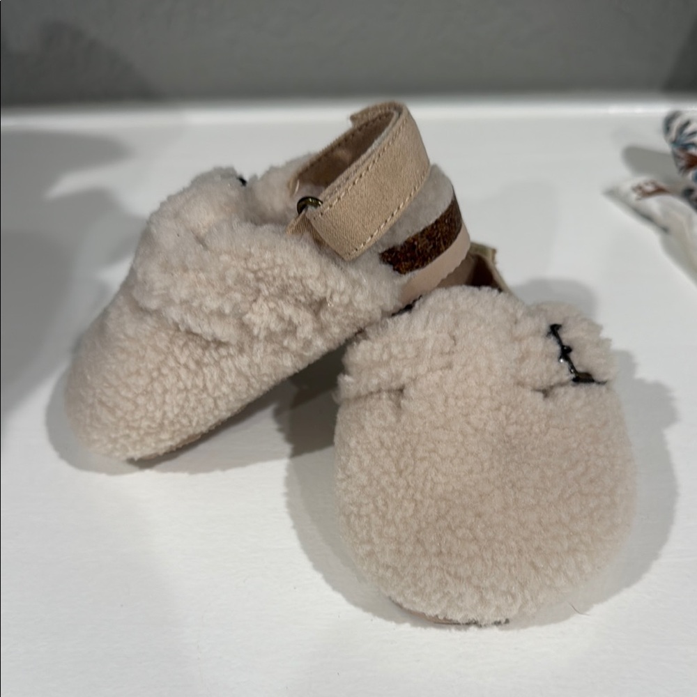 Cozy Cream Baby Sherpa Slides
